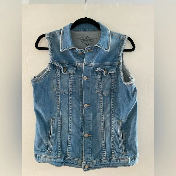 Free People • Blue Denim Sleeveless Vest - Picture 2 of 3
